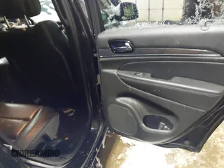 2019 Jeep Grand Cherokee Overland with VIN 1C4RJFCG4KC583691, listed as a IAAI auction lot 41505711 with 109,921 mi miles. Bid and sale history available at carsss.com. Image 8.