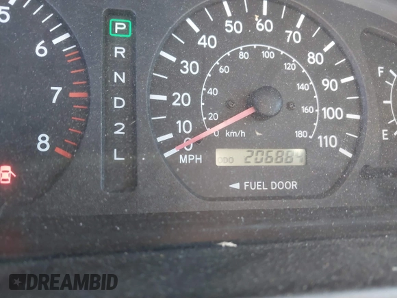 1999 Toyota Sienna LE with VIN 4T3ZF13C5XU099020, listed as a IAAI auction lot 41709287 with 206,884 mi miles. Bid and sale history available at carsss.com. Image 7.