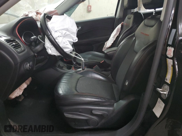 2020 Jeep Compass Trailhawk with VIN 3C4NJDDB0LT159324, listed as a Copart auction lot 50961595 with 86,446 mi miles and Salvage Title. Bid and sale history available at carsss.com. Image 7.
