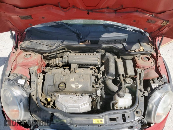 2013 MINI Hardtop with VIN WMWSU3C56DT545546, listed as a Copart auction lot 50413305 with 103,305 mi miles and Salvage Title. Bid and sale history available at DreamBid. Image 13.