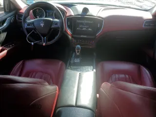 2017 Maserati Ghibli z VIN ZAM57XSA5H1216203, wystawiony jako Copart lot #51991055 z przebiegiem 70 203 mil mil oraz Szkody całkowita. Historia ofert i sprzedaży dostępna na DreamBid. Obrazek 8.