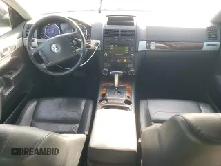2008 Volkswagen Touareg V6 с VIN WVGBE77L78D015078, выставлен на аукционе Copart как лот 49756325 с пробегом 134 898 миль миль и Списание • Salvage title. История ставок и продаж доступна на DreamBid. Изображение 8.
