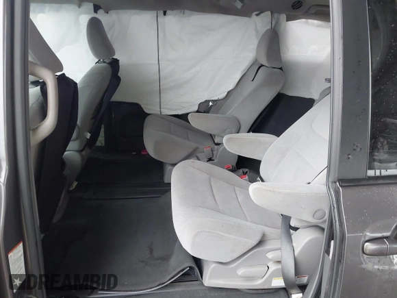 2016 Toyota Sienna LE AAS z VIN 5TDKK3DC9GS694686, wystawiony jako IAAI lot #42374687 z przebiegiem 192 571 mil mil oraz . Historia ofert i sprzedaży dostępna na DreamBid. Obrazek 8.
