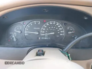 2000 Ford Explorer Eddie Bauer z VIN 1FMDU74E4YZA45773, wystawiony jako IAAI lot #41678121 z przebiegiem 129 263 mil mil oraz . Historia ofert i sprzedaży dostępna na DreamBid. Obrazek 7.