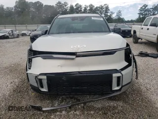 2024 Kia EV9 GT-Line with VIN KNDAEFS54R6035698, listed as a Copart auction lot 74137964 with 2,657 mi miles and Salvage Title. Bid and sale history available at carsss.com. Image 5.