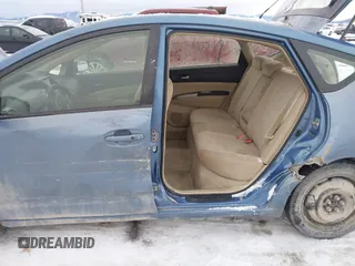 2004 Toyota Prius with VIN JTDKB20U540072979, listed as a IAAI auction lot 41249959 with 251,582 mi miles. Bid and sale history available at carsss.com. Image 6.