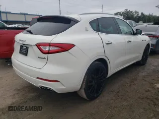 2018 Maserati Levante GranLusso z VIN ZN661XUL4JX305898, wystawiony jako Copart lot #68661242 z przebiegiem 33 340 mil mil oraz . Historia ofert i sprzedaży dostępna na DreamBid. Obrazek 3.