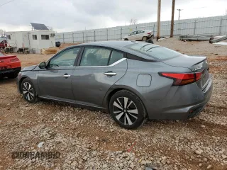 2021 Nissan Altima 2.5 SV with VIN 1N4BL4DV4MN366894, listed as a Copart auction lot 44373815 with 110,107 mi miles and Salvage Title. Bid and sale history available at carsss.com. Image 2.