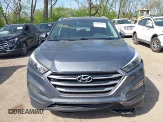 2017 Hyundai Tucson SE z VIN KM8J33A48HU253405, wystawiony jako IAAI lot #42097849 z przebiegiem 129 397 mil mil oraz . Historia ofert i sprzedaży dostępna na DreamBid. Obrazek 12.