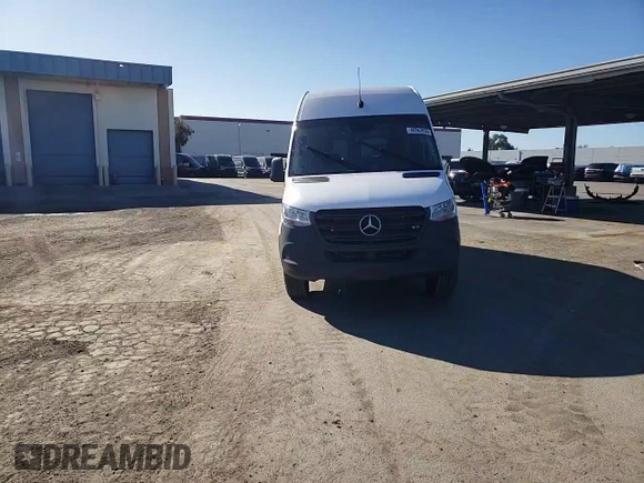 2021 Mercedes-Benz Sprinter Cargo with VIN W1W70BGY3MT072289, listed as a Copart auction lot 46983835 with 17,800 mi miles and Salvage Title. Bid and sale history available at carsss.com. Image 12.