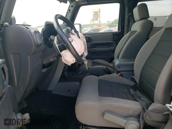 2008 Jeep Wrangler X z VIN 1J4FA24128L606443, wystawiony jako Copart lot #58347665 z przebiegiem Nie podano mil oraz Czysty tytuł • Clean title. Historia ofert i sprzedaży dostępna na DreamBid. Obrazek 7.