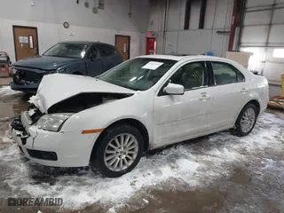 2009 Mercury Milan Premier with VIN 3MEHM08189R613709, listed as a IAAI auction lot 41625292 with 131,176 mi miles. Bid and sale history available at carsss.com. Image 17.