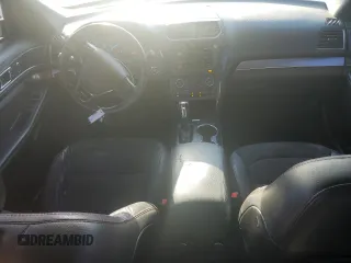 2018 Ford Explorer XLT z VIN 1FM5K7D86JGB07924, wystawiony jako Copart lot #56415575 z przebiegiem 151 540 mil mil oraz Szkody całkowita. Historia ofert i sprzedaży dostępna na DreamBid. Obrazek 8.