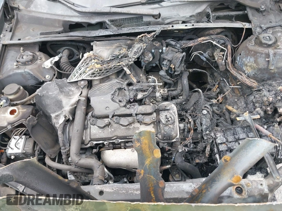 2002 Toyota Camry XLE z VIN 4T1BF32K82U530294, wystawiony jako IAAI lot #42251586 z przebiegiem Nie podano mil oraz . Historia ofert i sprzedaży dostępna na DreamBid. Obrazek 10.