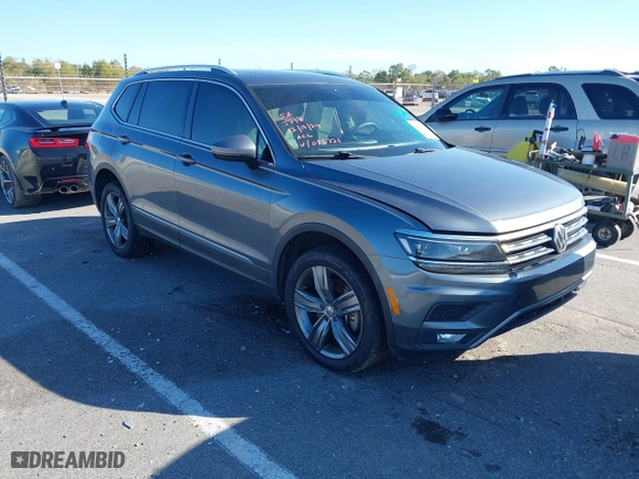 2019 Volkswagen Tiguan SEL Premium with VIN 3VV4B7AX6KM086321, listed as a IAAI auction lot 41121116 with 77,646 mi miles. Bid and sale history available at carsss.com. Image 1.