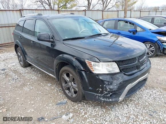 2015 Dodge Journey Crossroad with VIN 3C4PDDGGXFT639673, listed as a IAAI auction lot 41915884 with 199,654 mi miles. Bid and sale history available at carsss.com. Image 1.