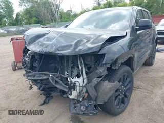 2018 Jeep Grand Cherokee Upland with VIN 1C4RJFAG8JC466195, listed as a IAAI auction lot 42413128 with 105,488 mi miles and . Bid and sale history available at DreamBid. Image 6.