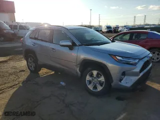 2022 Toyota RAV4 XLE with VIN 2T3P1RFV4NC284496, listed as a Copart auction lot 51371495 with 27,345 mi miles and Salvage Title. Bid and sale history available at carsss.com. Image 4.