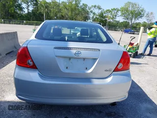 2005 Scion tC z VIN JTKDE177750018300, wystawiony jako IAAI lot #42287128 z przebiegiem 188 278 mil mil oraz . Historia ofert i sprzedaży dostępna na DreamBid. Obrazek 17.