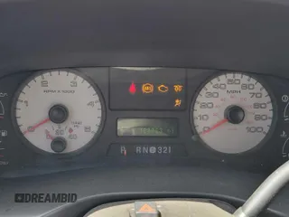 2005 Ford F-250 XL с VIN 1FTSW21P55EC70561, выставлен на аукционе Copart как лот 58500605 с пробегом 122 723 миль миль и На запчасти • Non repairable. История ставок и продаж доступна на DreamBid. Изображение 8.