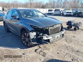 2018 Infiniti QX30 Premium z VIN SJKCH5CR5JA055906, wystawiony jako IAAI lot #41336852 z przebiegiem 106 808 mil mil oraz . Historia ofert i sprzedaży dostępna na DreamBid. Obrazek 1.