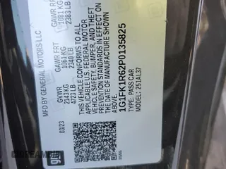 2023 Chevrolet Camaro ZL1 z VIN 1G1FK1R62P0135825, wystawiony jako Copart lot #84081194 z przebiegiem 57 719 mil mil oraz Szkody całkowita. Historia ofert i sprzedaży dostępna na DreamBid. Obrazek 13.