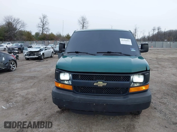 2014 Chevrolet Express Cargo Van with VIN 1GCWGGCAXE1198199, listed as a IAAI auction lot 41242821 with 274,446 mi miles. Bid and sale history available at carsss.com. Image 12.