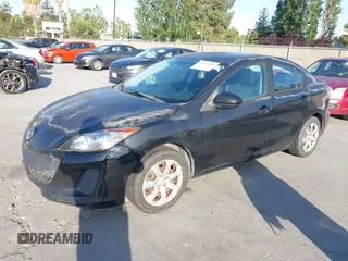 2012 Mazda 3 i Sport z VIN JM1BL1UG4C1527566, wystawiony jako IAAI lot #42394588 z przebiegiem 222 986 mil mil oraz . Historia ofert i sprzedaży dostępna na DreamBid. Obrazek 2.