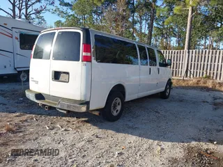 2012 Chevrolet Express Passenger 1LT z VIN 1GAZG1FA3C1128586, wystawiony jako IAAI lot #41469668 z przebiegiem 182 658 mil mil oraz . Historia ofert i sprzedaży dostępna na DreamBid. Obrazek 4.