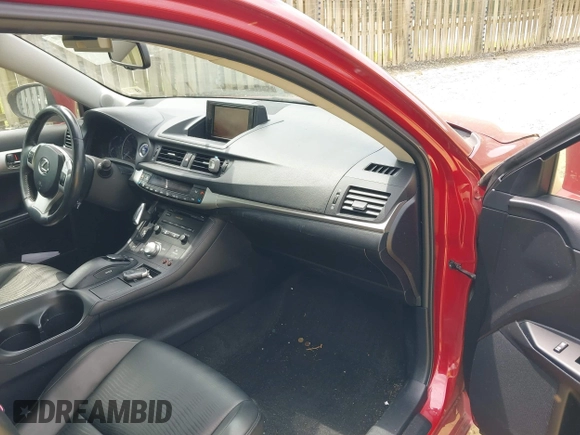 2012 Lexus CT 200h z VIN JTHKD5BH3C2108116, wystawiony jako IAAI lot #42340708 z przebiegiem 123 964 mil mil oraz . Historia ofert i sprzedaży dostępna na DreamBid. Obrazek 5.