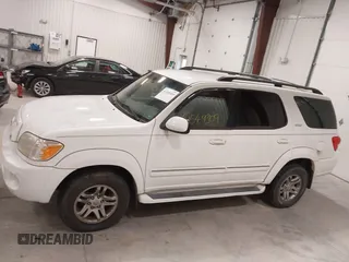 2007 Toyota Sequoia SR5 with VIN 5TDZT34A57S297566, listed as a IAAI auction lot 41549309 with 230,224 mi miles and . Bid and sale history available at DreamBid. Image 14.
