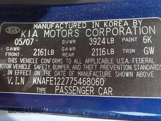2007 Kia Spectra EX z VIN KNAFE122775468060, wystawiony jako IAAI lot #42225413 z przebiegiem 124 306 mil mil oraz . Historia ofert i sprzedaży dostępna na DreamBid. Obrazek 9.