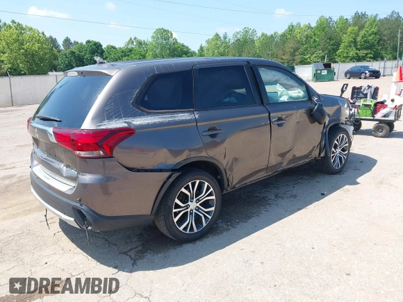 2018 Mitsubishi Outlander ES z VIN JA4AD2A39JZ071007, wystawiony jako IAAI lot #42114991 z przebiegiem 84 422 mil mil oraz . Historia ofert i sprzedaży dostępna na DreamBid. Obrazek 4.