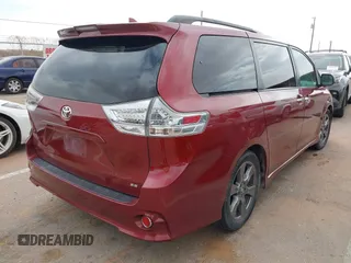2018 Toyota Sienna SE с VIN 5TDXZ3DC4JS961452, выставлен на аукционе IAAI как лот 41850340 с пробегом 111 229 миль миль и . История ставок и продаж доступна на DreamBid. Изображение 4.