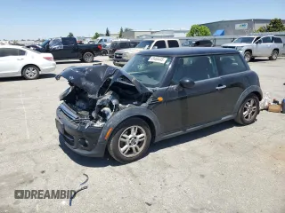 2013 MINI Hardtop с VIN WMWSU3C57DT545538, выставлен на аукционе Copart как лот 63466445 с пробегом 122 416 миль миль и Списание • Salvage title. История ставок и продаж доступна на DreamBid. Изображение 1.
