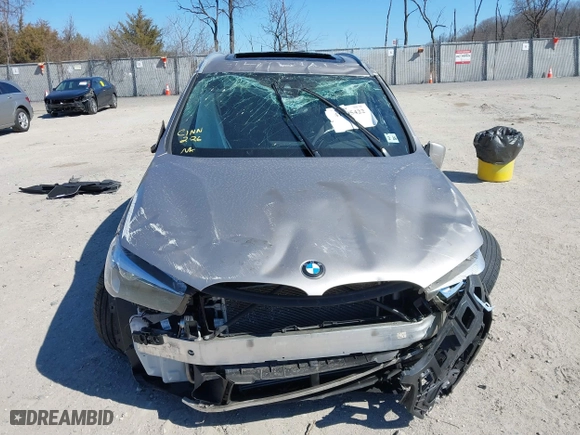 2021 BMW X1 xDrive28i with VIN WBXJG9C06M5S85511, listed as a IAAI auction lot 41705422 with 30,636 mi miles. Bid and sale history available at carsss.com. Image 12.