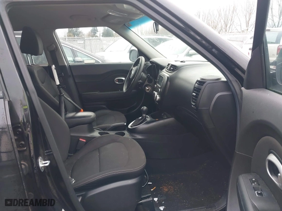 2019 Kia Soul with VIN KNDJN2A24K7014964, listed as a IAAI auction lot 41611051 with 60,958 mi miles. Bid and sale history available at carsss.com. Image 5.