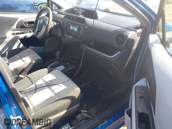 2014 Toyota Prius One with VIN JTDKDTB32E1574929, listed as a IAAI auction lot 39091611 with 128,131 mi miles and . Bid and sale history available at DreamBid. Image 5.