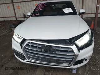 2020 Audi Q5 Premium Plus z VIN WA1BNAFY0L2105010, wystawiony jako IAAI lot #42121483 z przebiegiem 64 244 mil mil oraz . Historia ofert i sprzedaży dostępna na DreamBid. Obrazek 13.