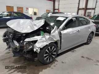 2018 Nissan Altima SR with VIN 1N4AL3AP0JC266584, listed as a IAAI auction lot 41900484 with 136,223 mi miles and . Bid and sale history available at carsss.com. Image 17.