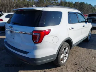 2018 Ford Explorer with VIN 1FM5K7B82JGB97012, listed as a IAAI auction lot 41373521 with 109,534 mi miles and . Bid and sale history available at DreamBid. Image 4.