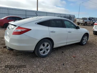 2010 Honda Accord Crosstour EX-L with VIN 5J6TF2H50AL009055, listed as a Copart auction lot 82184694 with 120,886 mi miles and Clean Title. Bid and sale history available at carsss.com. Image 3.