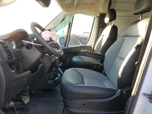 2025 Ram ProMaster Cargo Van Tradesman with VIN 3C6LRVDGXSE507318, listed as a Copart auction lot 83870744 with 2,236 mi miles and Clean Title. Bid and sale history available at carsss.com. Image 7.