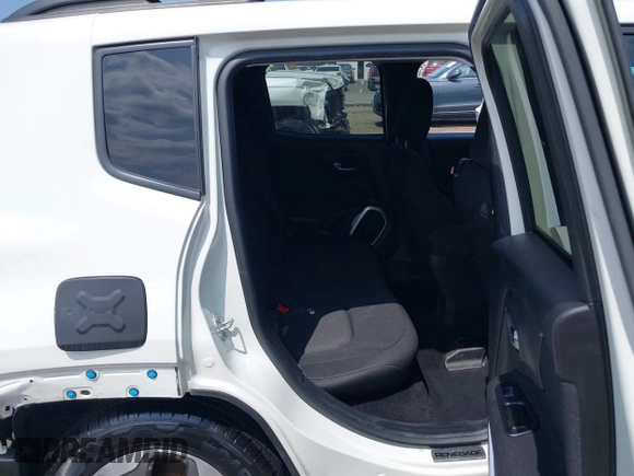 2018 Jeep Renegade Sport with VIN ZACCJBAB3JPH30955, listed as a IAAI auction lot 42332330 with 146,759 mi miles and . Bid and sale history available at DreamBid. Image 8.