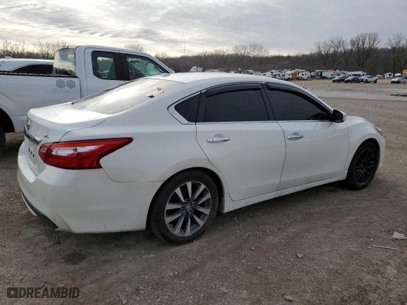 2017 Nissan Altima 2.5 SR with VIN 1N4AL3AP4HC172895, listed as a Copart auction lot 50276095 with 240,274 mi miles and Clean Title. Bid and sale history available at carsss.com. Image 3.