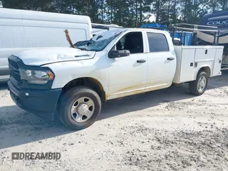 2024 Ram 2500 Tradesman with VIN 3C6UR5HJXRG151946, listed as a IAAI auction lot 40958376 with 29,948 mi miles. Bid and sale history available at carsss.com. Image 17.