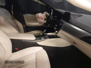 2019 BMW 5 Series 530i xDrive with VIN WBAJA7C54KG911943, listed as a IAAI auction lot 41708165 with 92,948 mi miles. Bid and sale history available at carsss.com. Image 5.
