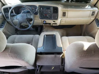 2005 Chevrolet Suburban LT with VIN 3GNEC16Z75G241623, listed as a Copart auction lot 77765474 with 200,659 mi miles and Salvage Title. Bid and sale history available at carsss.com. Image 8.