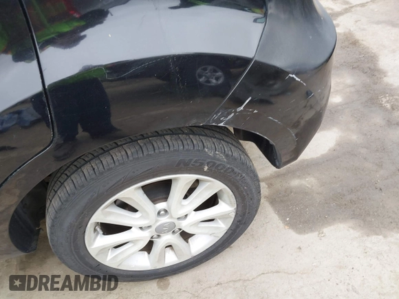 2013 Kia Soul + z VIN KNDJT2A66D7569863, wystawiony jako IAAI lot #42107481 z przebiegiem 101 780 mil mil oraz . Historia ofert i sprzedaży dostępna na DreamBid. Obrazek 13.