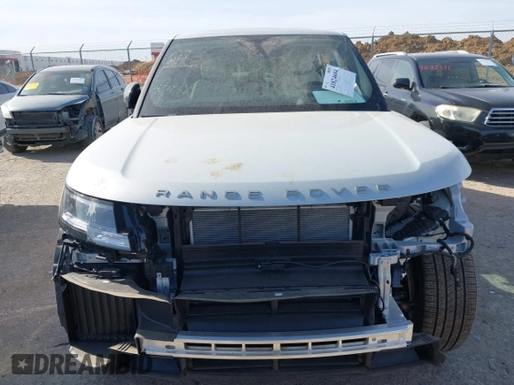 2025 Land Rover Range Rover SE with VIN SALKP9E92SA276184, listed as a IAAI auction lot 41824604 with 1,601 mi miles. Bid and sale history available at carsss.com. Image 12.